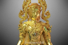 ปิดทอง ประดับพลอย